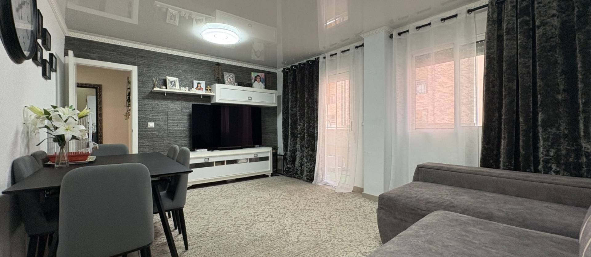 Sale - Apartments - Torrevieja - Centro