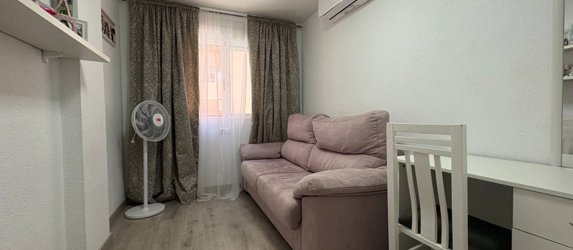 Sale - Apartments - Torrevieja - Centro