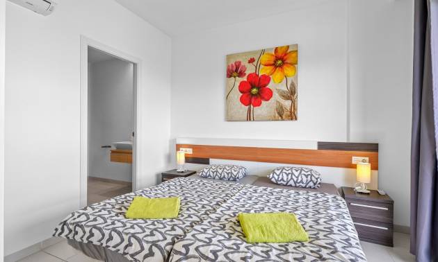 Sale - Apartments - Orihuela Costa - La Zenia