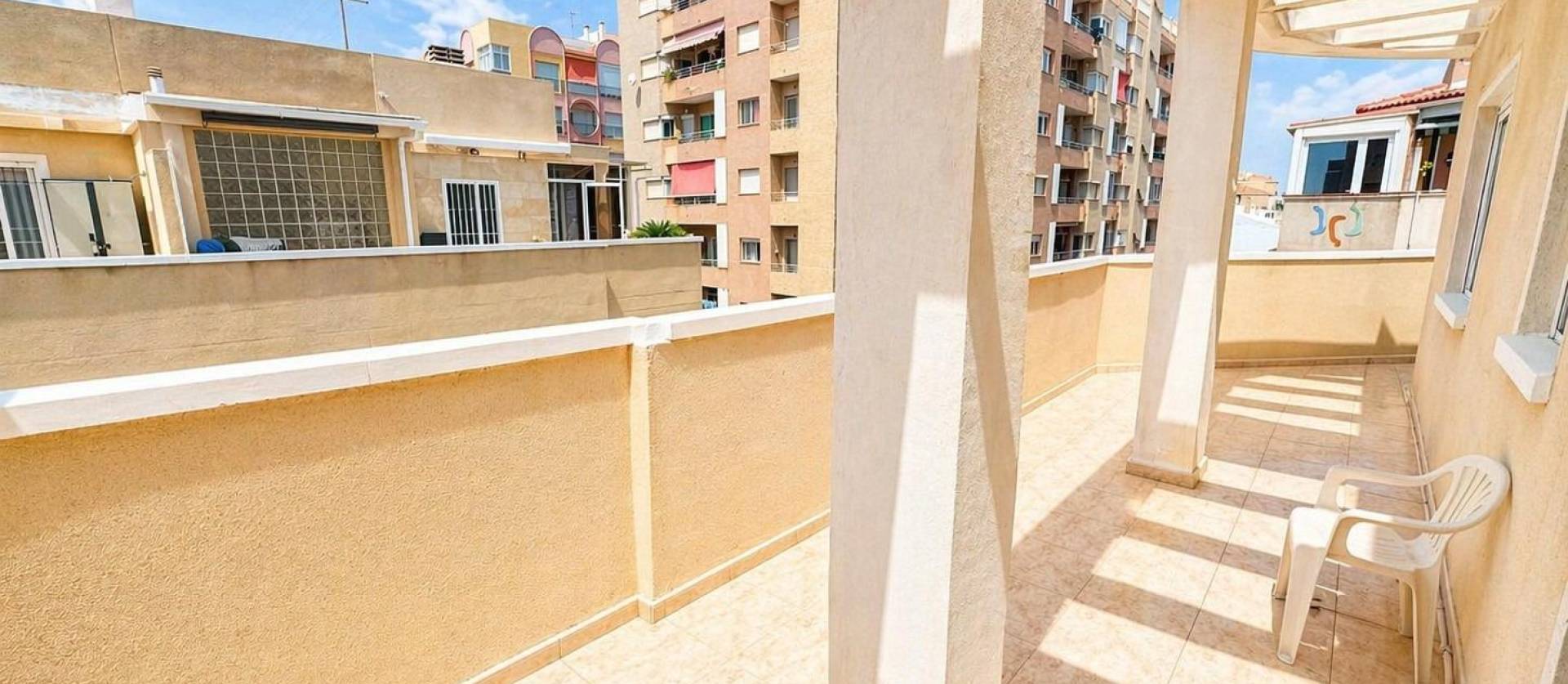 Sale - Apartment - Torrevieja - Centro