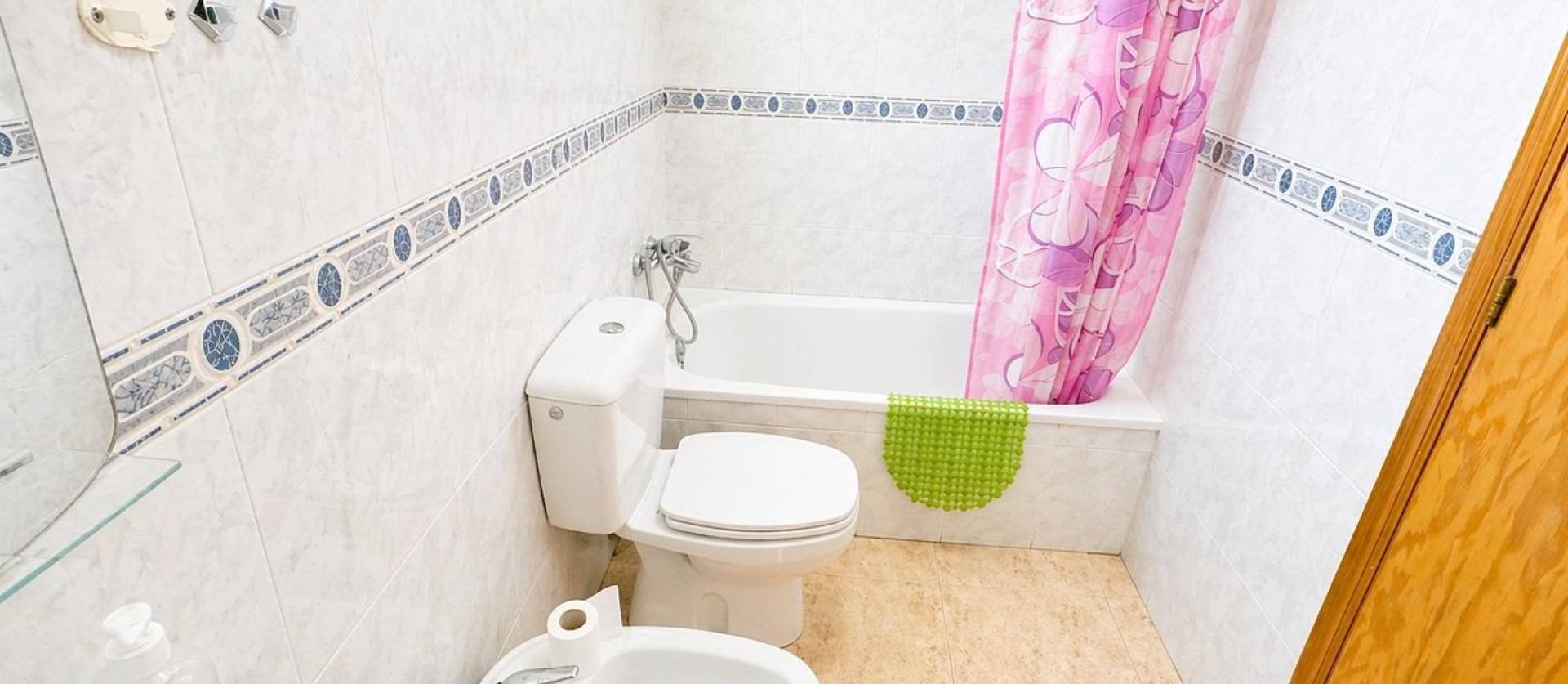 Sale - Apartment - Torrevieja - Centro