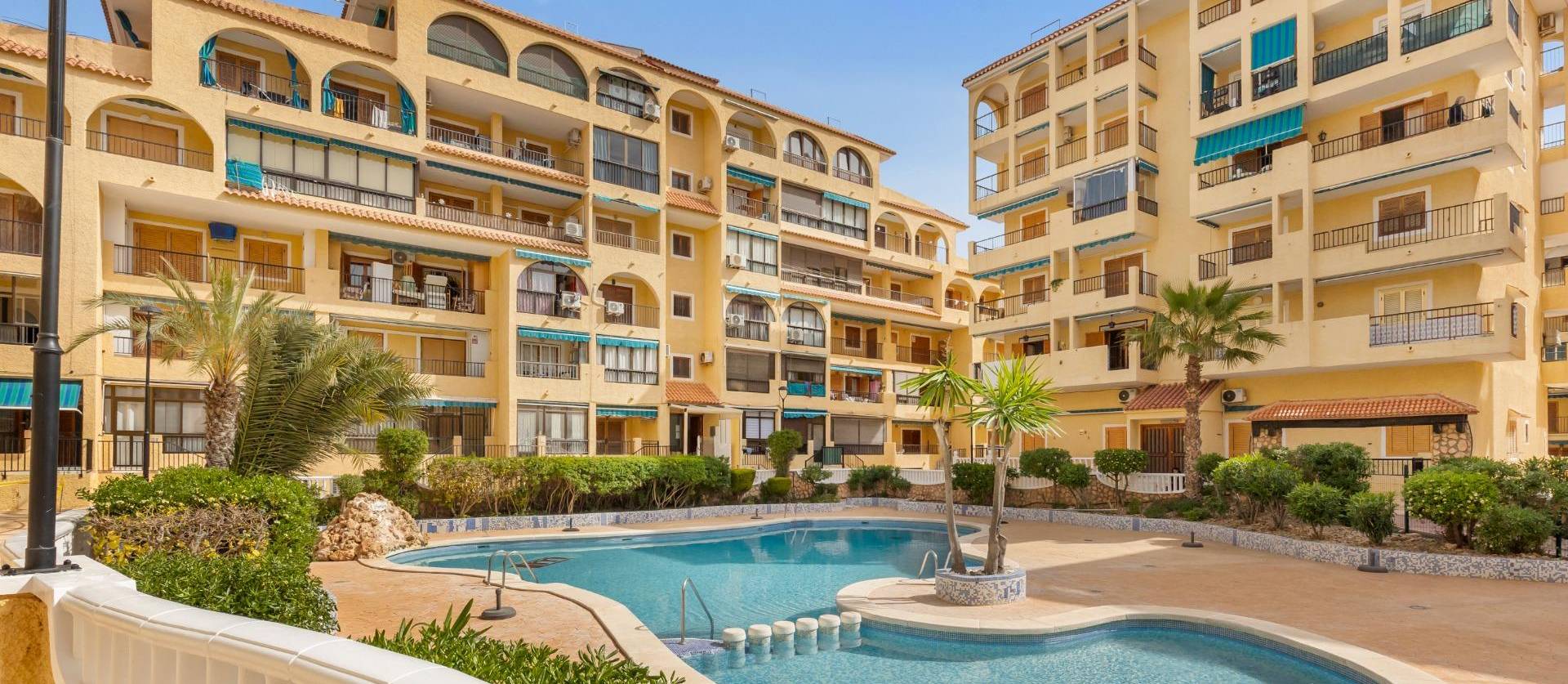 Sale - Apartment - Torrevieja - La Mata