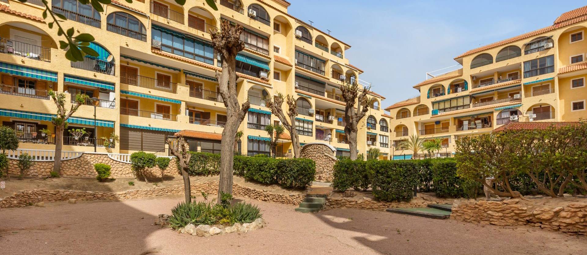 Sale - Apartment - Torrevieja - La Mata