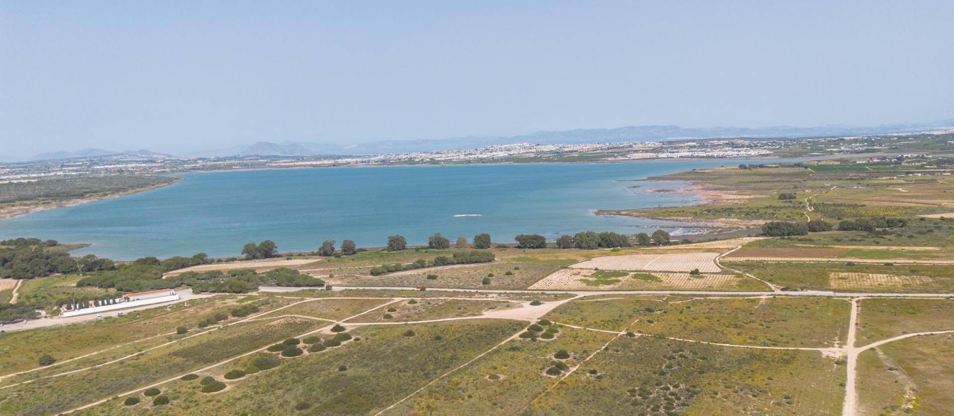 Sale - Apartment - Torrevieja - La Mata