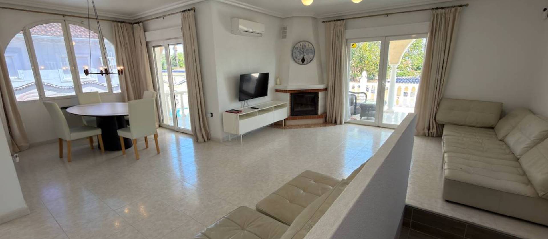 Sale - Villa - Ciudad Quesada - Urbanizaciones