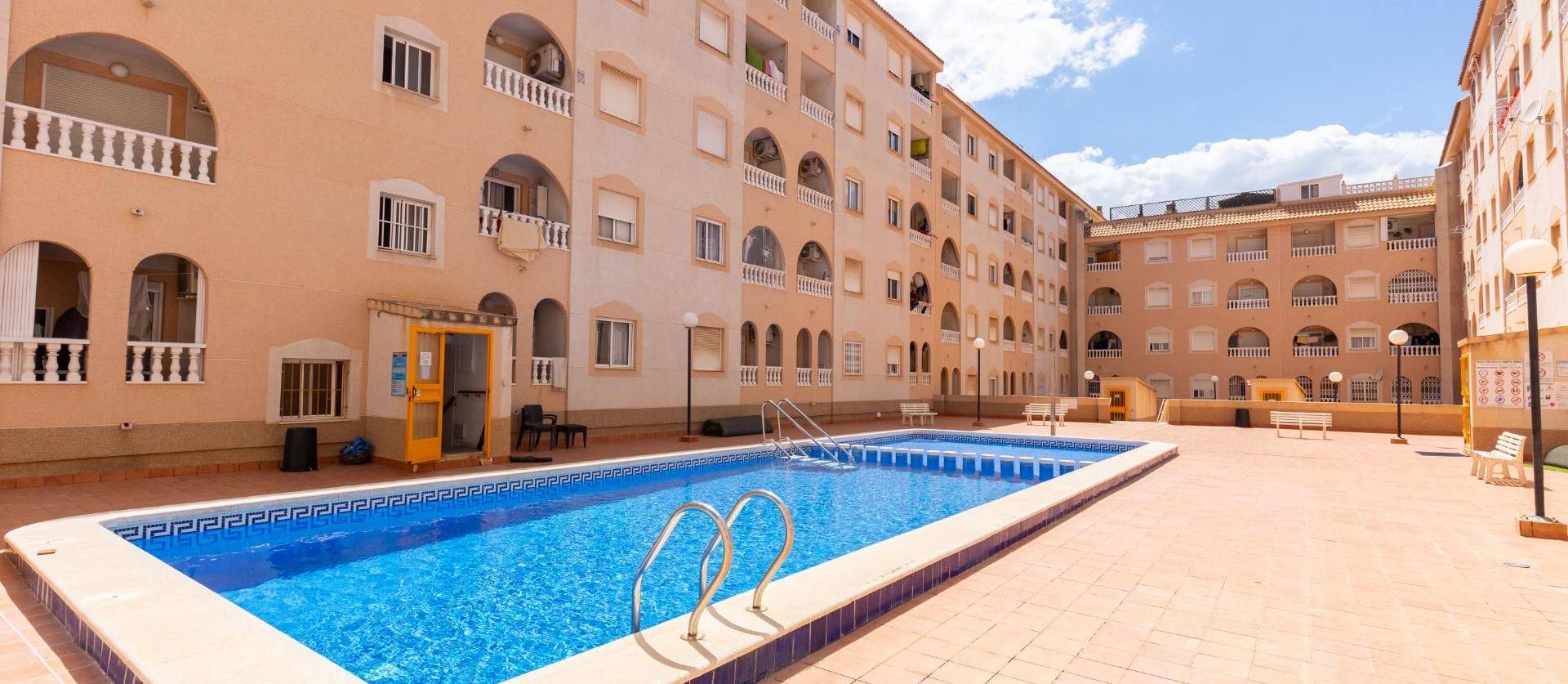 Sale - Apartment - Torrevieja - Estacion de autobuses