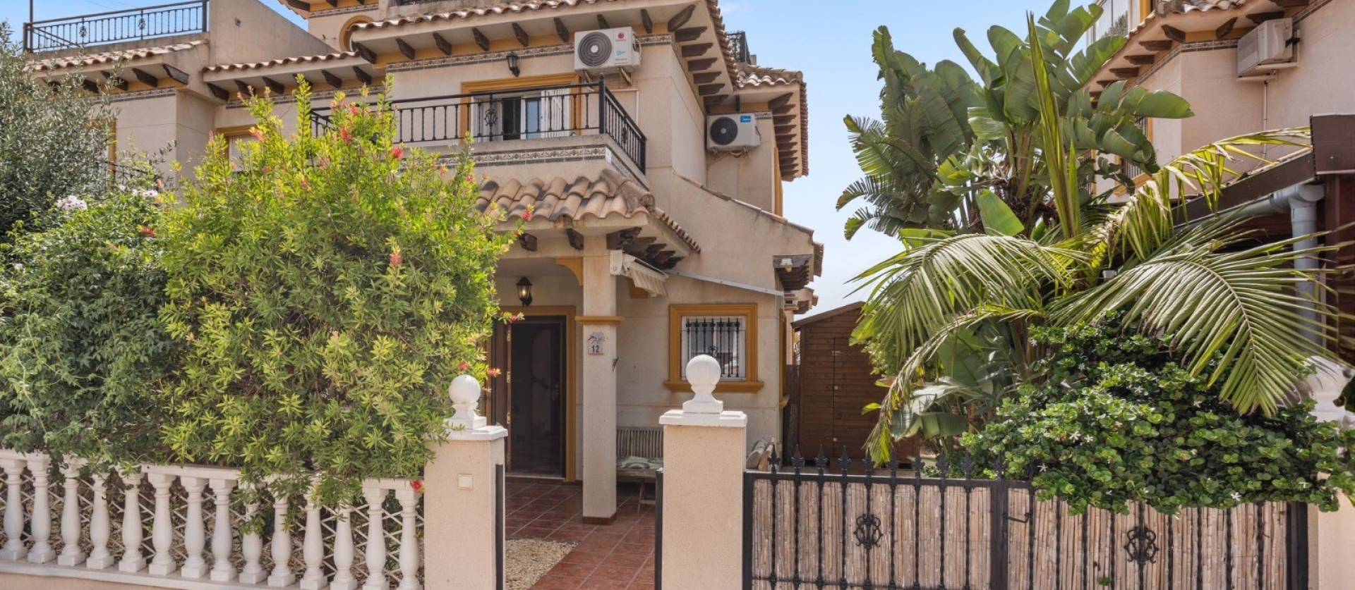 Sale - Villa - Orihuela Costa - La Regia