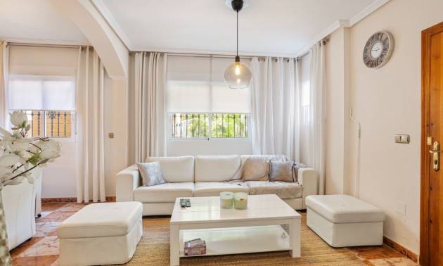 Sale - Villa - Orihuela Costa - La Regia