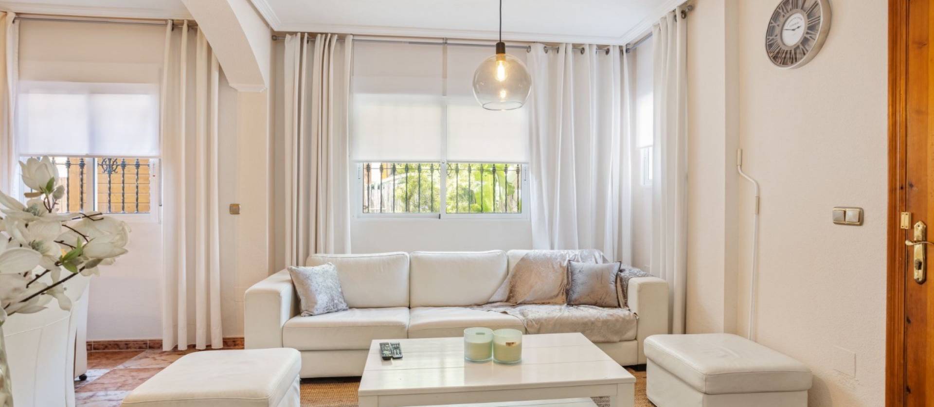Sale - Villa - Orihuela Costa - La Regia