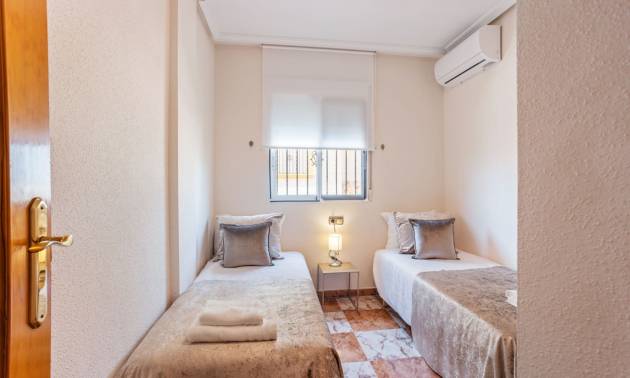 Sale - Villa - Orihuela Costa - La Regia