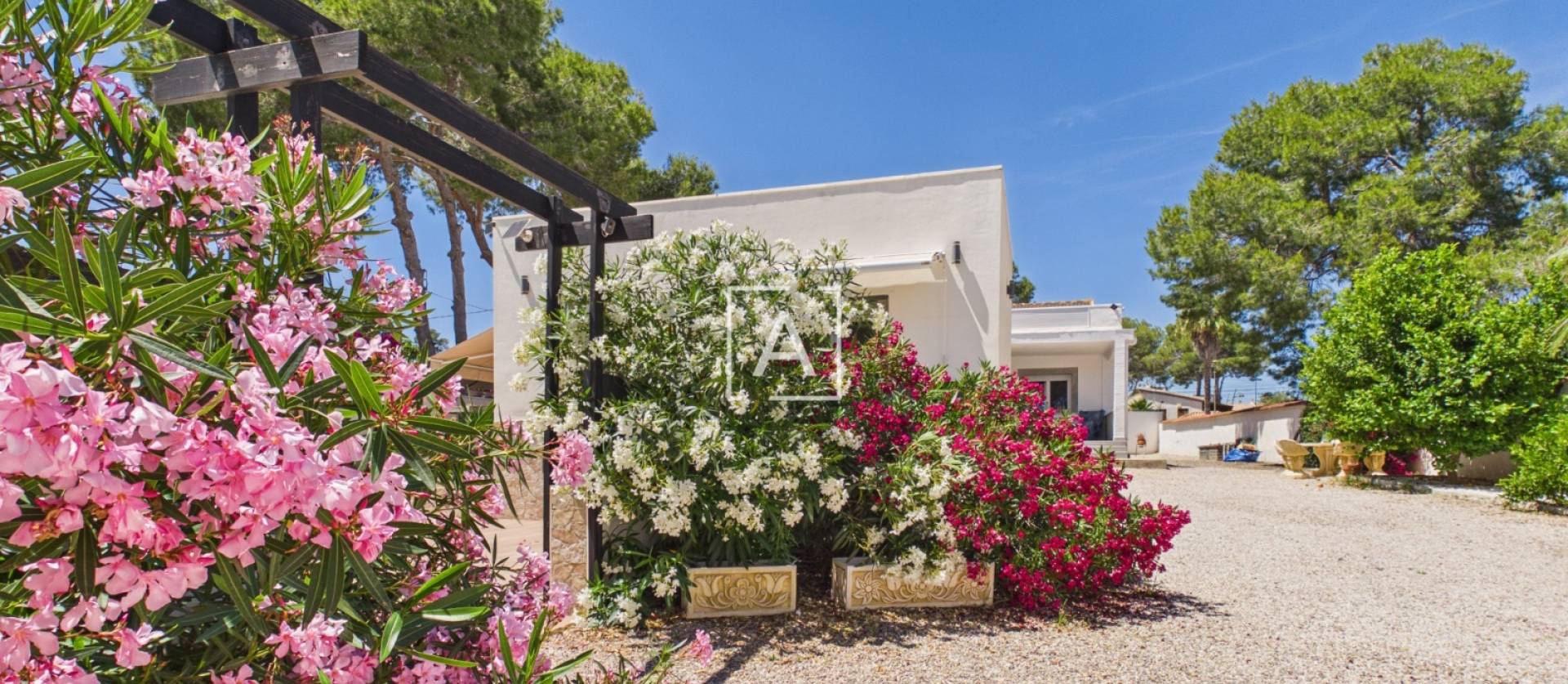 Sale - 4. House - Detached Villa - Pinar de Campoverde