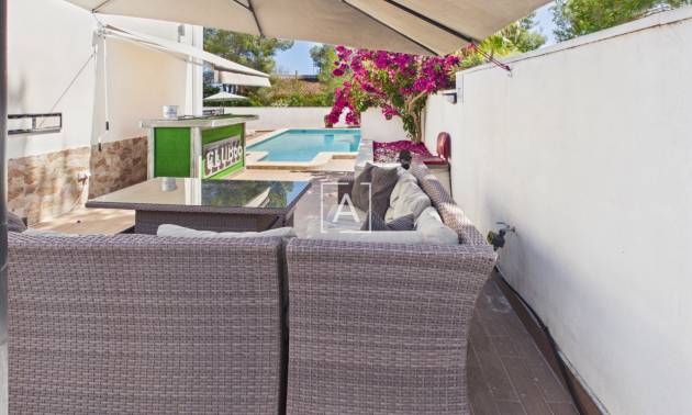 Sale - 4. House - Detached Villa - Pinar de Campoverde