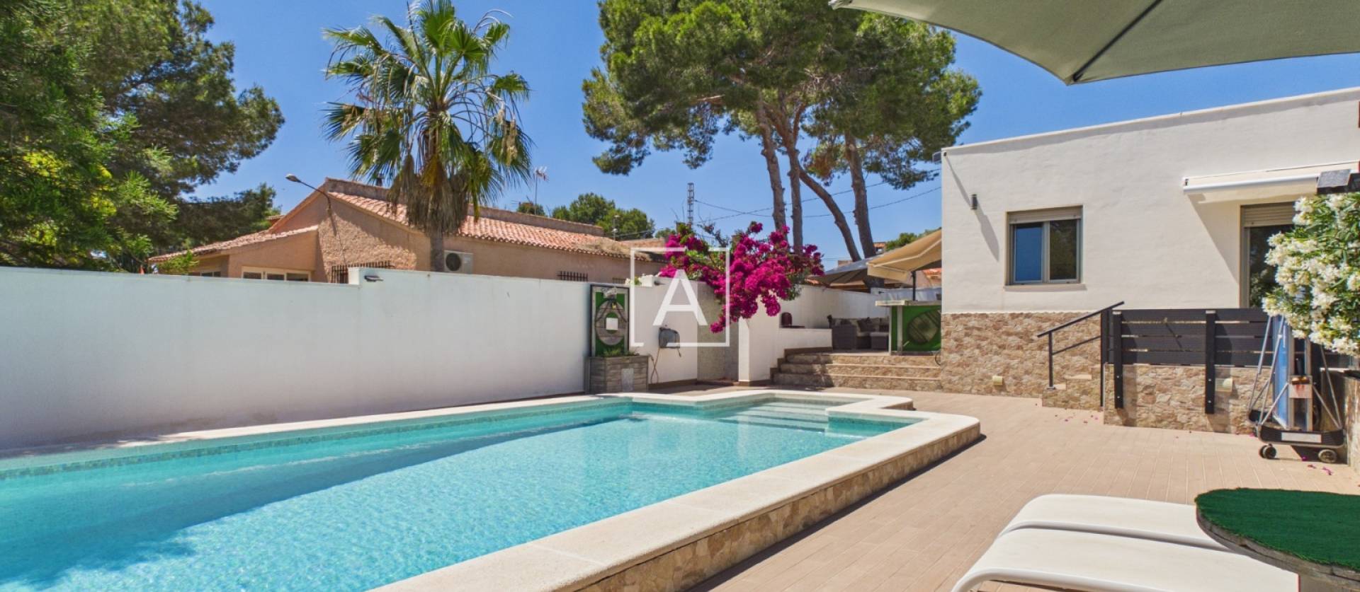Sale - 4. House - Detached Villa - Pinar de Campoverde