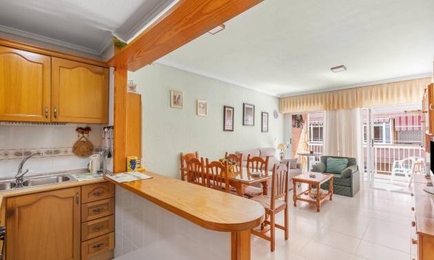 Venta - Apartment - Torrevieja - Playa del cura