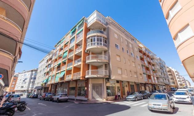 Venta - Apartment - Torrevieja - Playa del cura