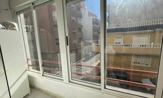 Sale - Apartment - Torrevieja - Centro