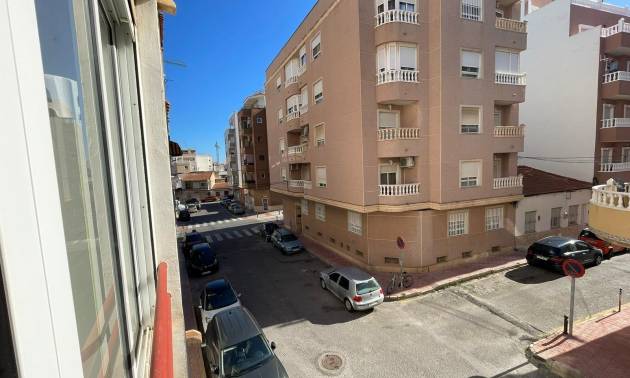 Sale - Apartment - Torrevieja - Centro