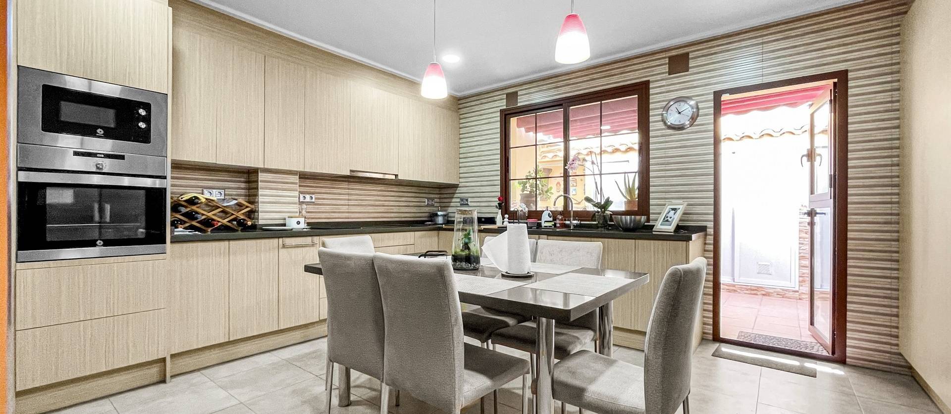 Sale - Townhouse - Torrevieja - Los Balcones