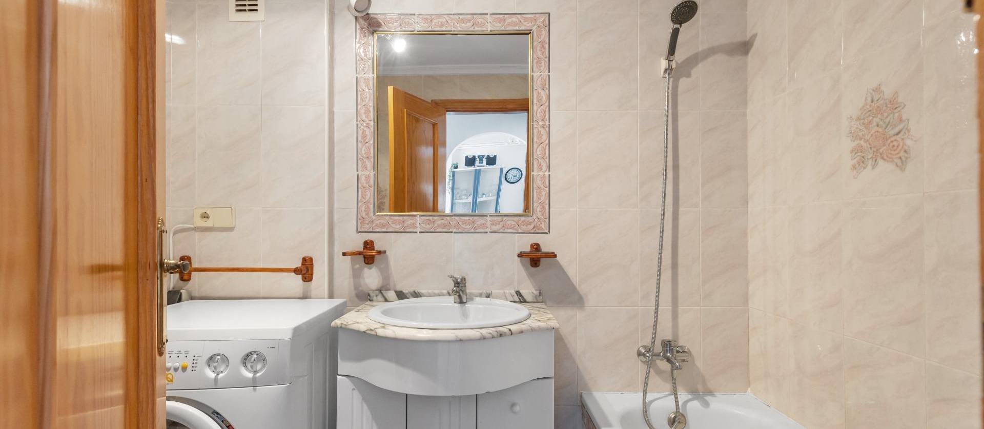 Sale - Bungalow - Guardamar del Segura - El moncayo