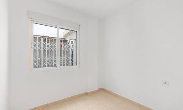 Venta - Apartment - Torrevieja - Puerto Deportivo