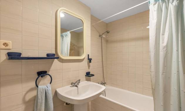 Venta - Apartment - Torrevieja - Estacion de autobuses
