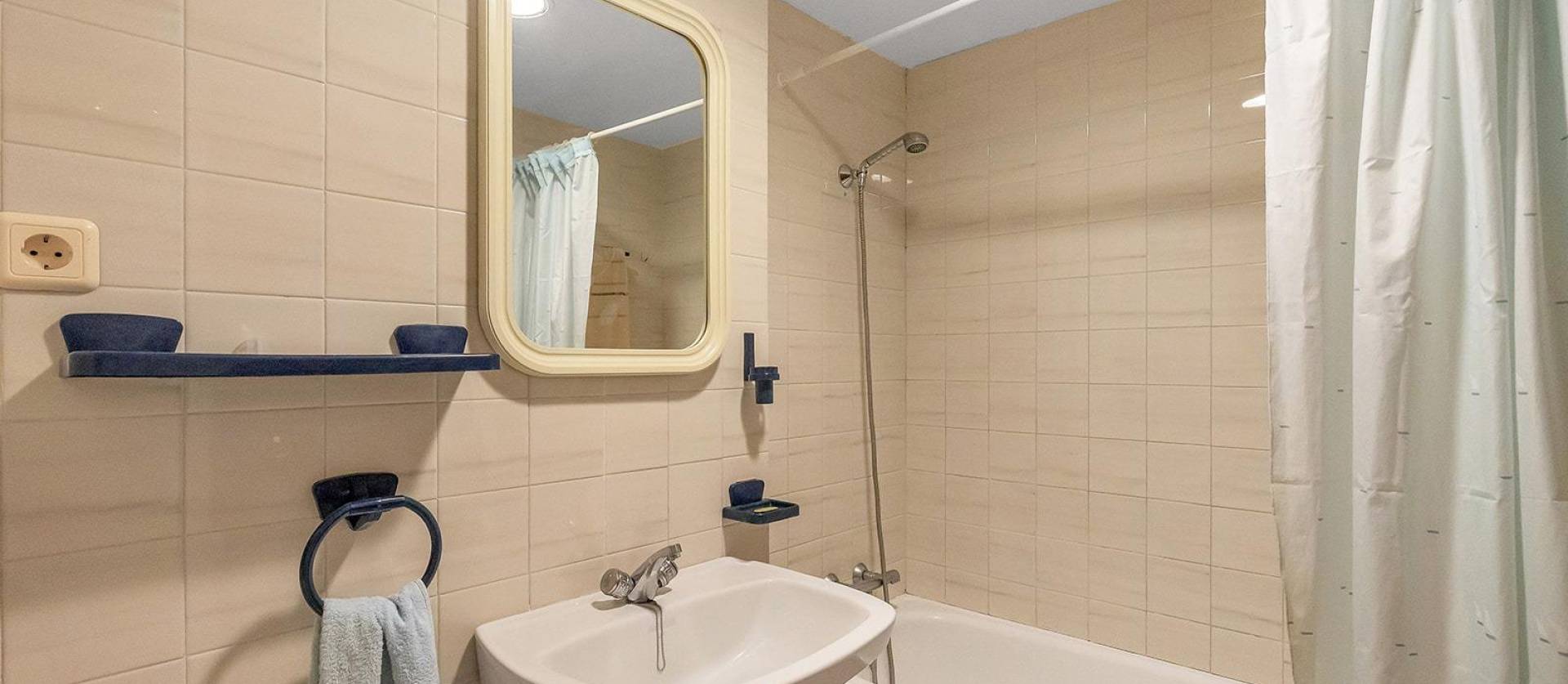 Venta - Apartment - Torrevieja - Estacion de autobuses