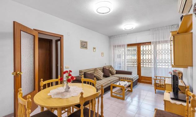 Venta - Apartment - Torrevieja - Estacion de autobuses