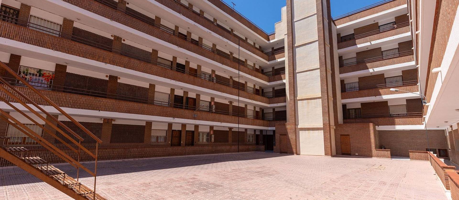 Venta - Apartment - Torrevieja - Estacion de autobuses