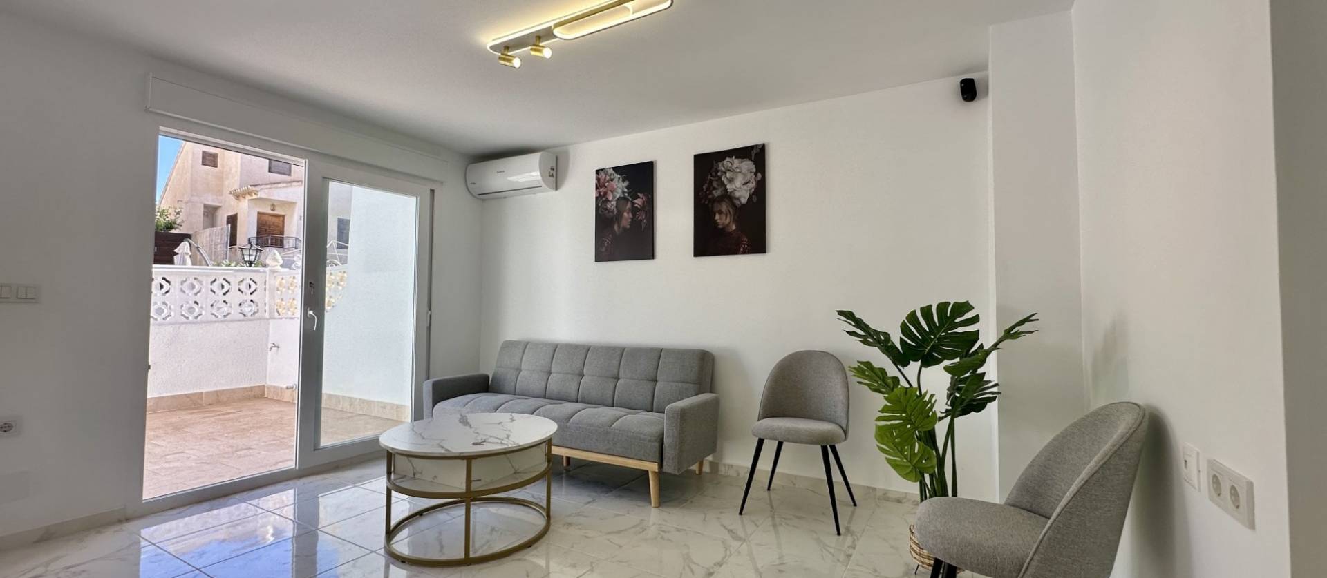 Sale - Townhouse - Torrevieja - Los Balcones