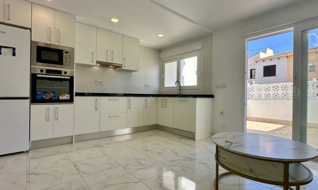 Sale - Townhouse - Torrevieja - Los Balcones