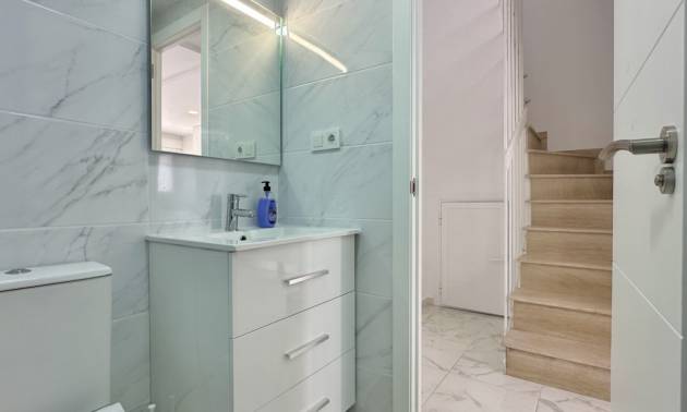Sale - Townhouse - Torrevieja - Los Balcones