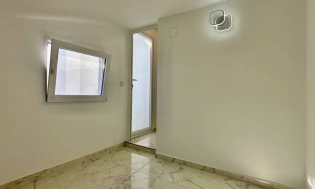 Sale - Townhouse - Torrevieja - Los Balcones