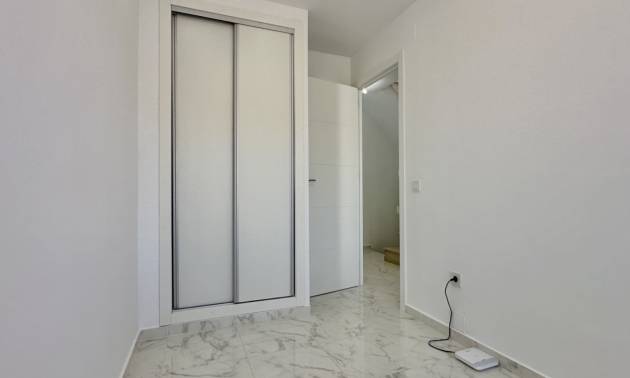 Sale - Townhouse - Torrevieja - Los Balcones
