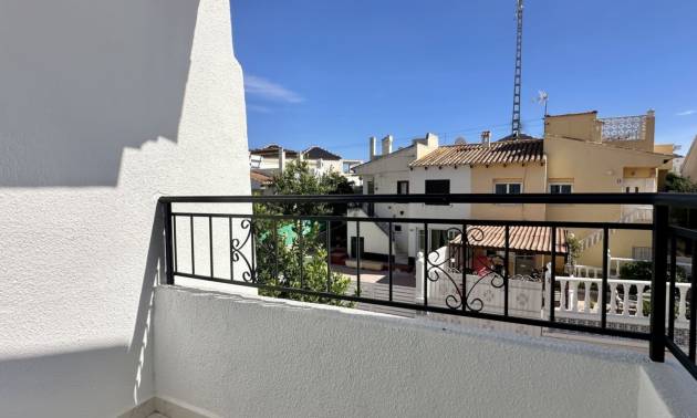 Sale - Townhouse - Torrevieja - Los Balcones