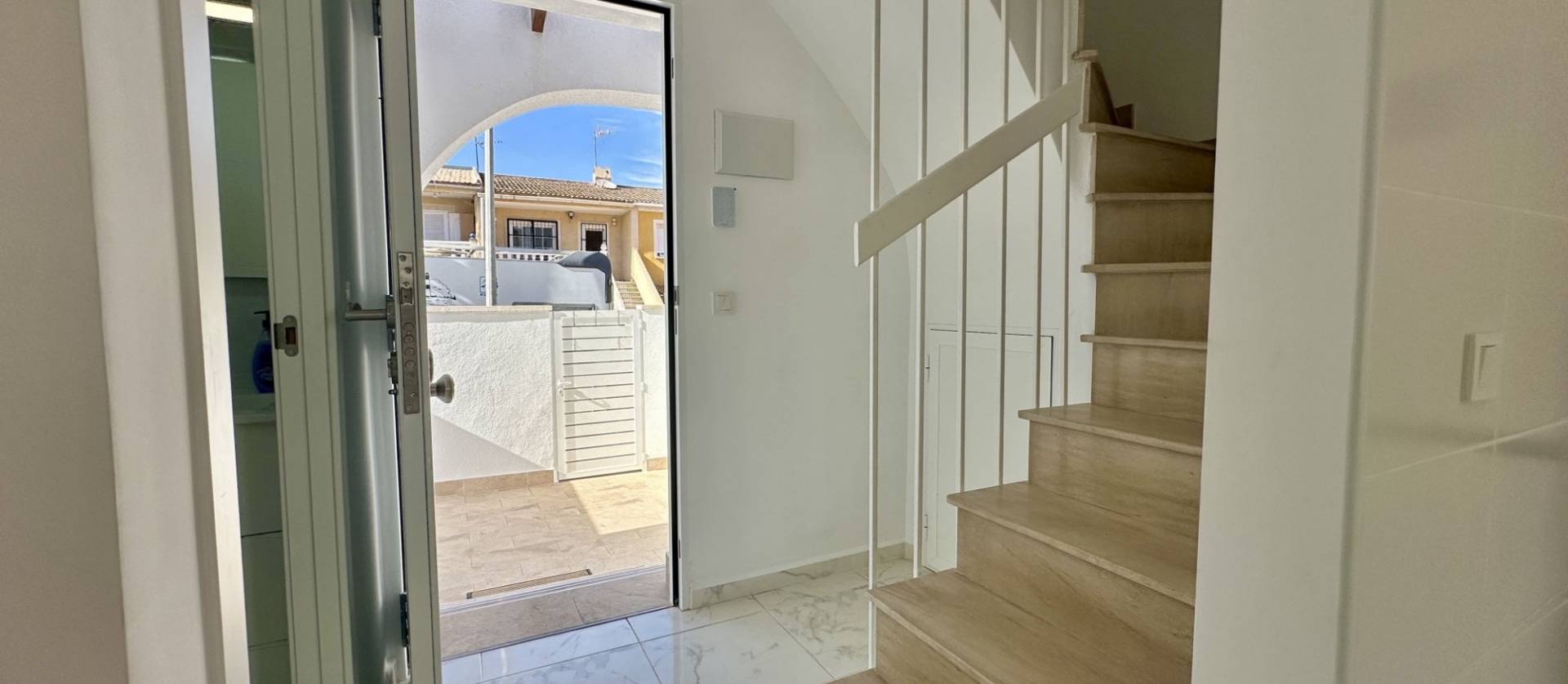 Sale - Townhouse - Torrevieja - Los Balcones