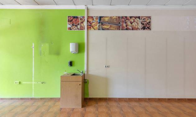 Sale - Commercial - Torrevieja - Centro