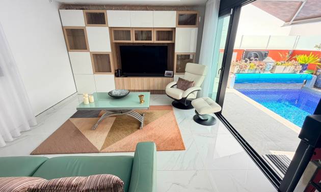 Sale - 4. House - Detached Villa - Los Montesinos - La Herrada
