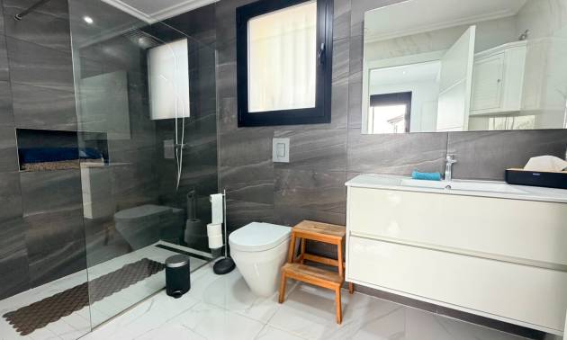 Sale - 4. House - Detached Villa - Los Montesinos - La Herrada