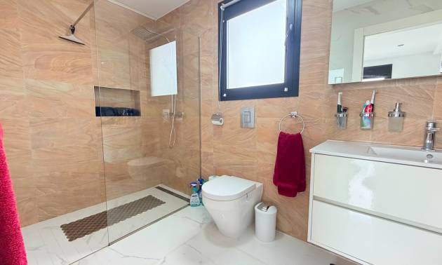Sale - 4. House - Detached Villa - Los Montesinos - La Herrada