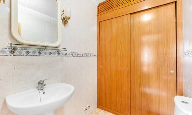 Sale - Apartment - Torrevieja - Estacion de autobuses