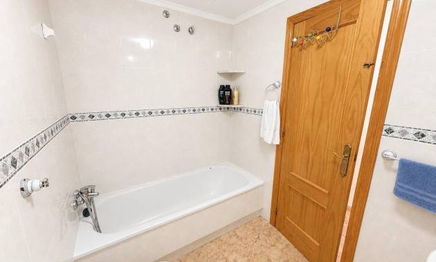 Sale - Apartment - Torrevieja - Estacion de autobuses
