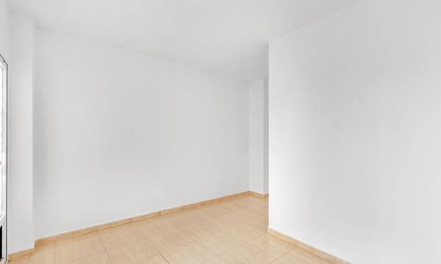Bestaande woningen - Appartment - Torrevieja - Puerto Deportivo