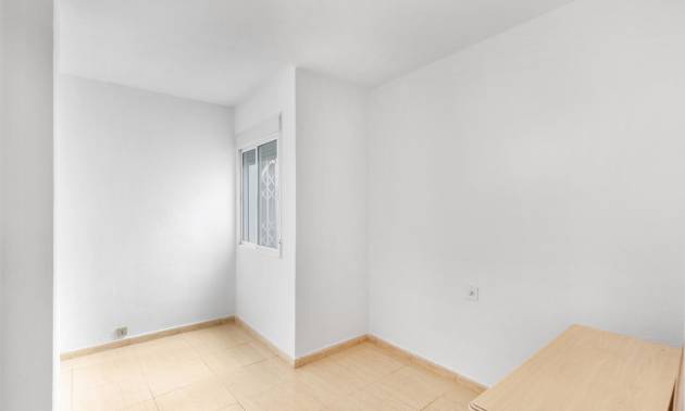 Bestaande woningen - Appartment - Torrevieja - Puerto Deportivo