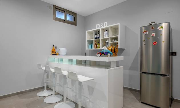 Revente - Villa - Orihuela Costa - Villamartín