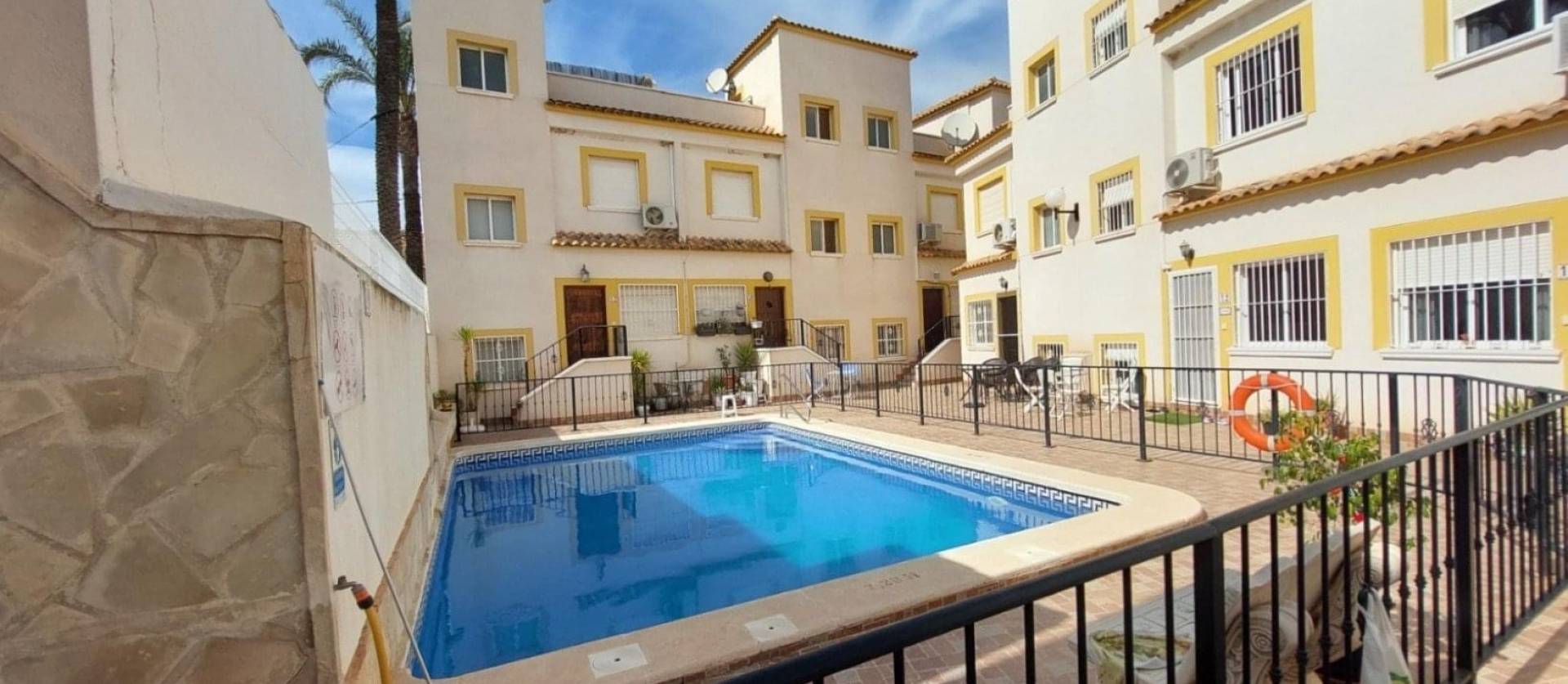 Revente - Maison de ville - Torremendo