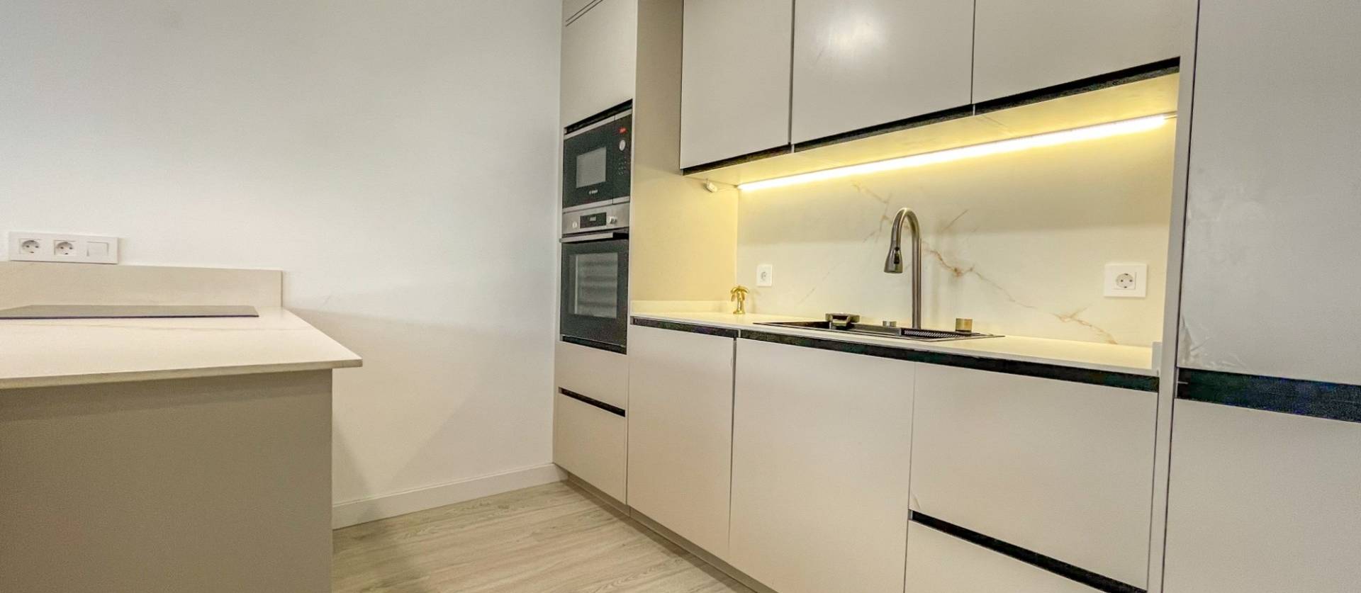Sale - Apartment - Torrevieja - El Acequión