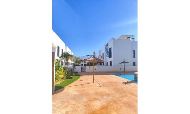 Sale - Apartments - Pilar de la Horadada - El Mojón