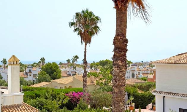 Sale - Villa - Orihuela Costa - Villamartín