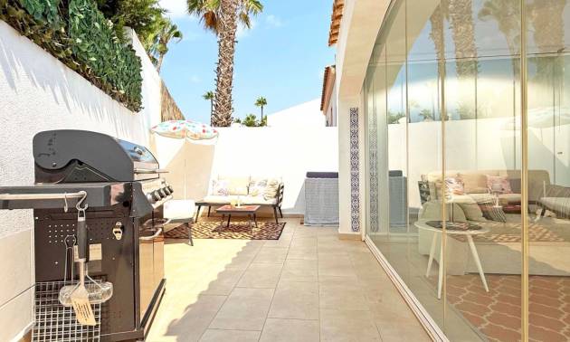 Sale - Villa - Orihuela Costa - Villamartín