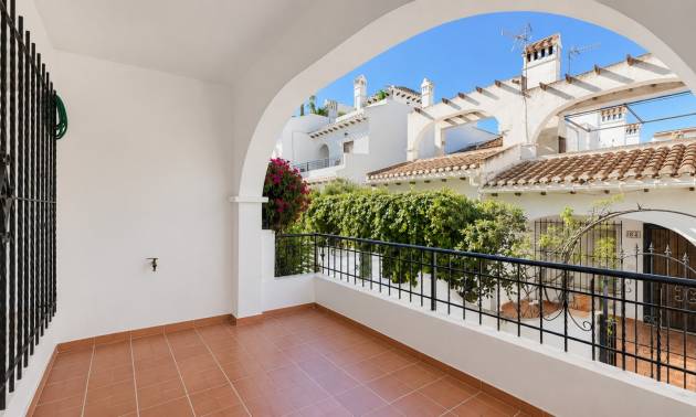 Sale - Bungalow - Torrevieja - Nueva Torrevieja - Aguas Nuevas